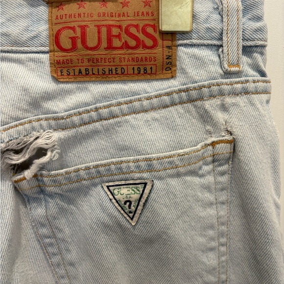 Vintage Guess Jeans Size 32/32 Light Washed - Picture 2 of 6